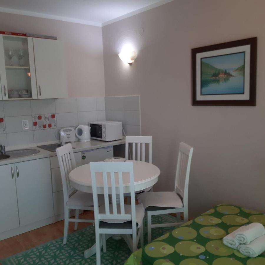 Apartmani Beljkas Tivat Luaran gambar