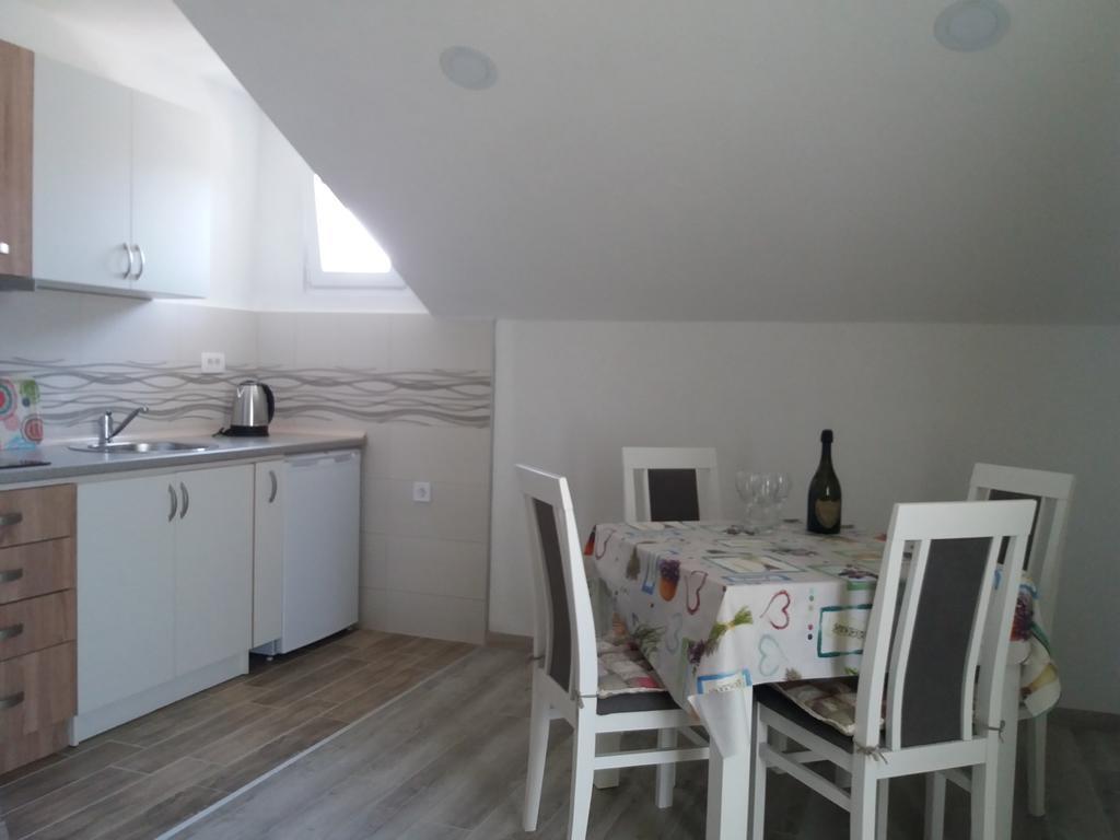 Apartmani Beljkas Tivat Luaran gambar