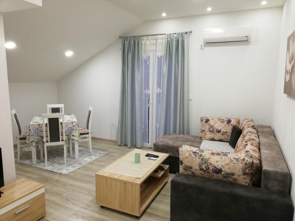 Apartmani Beljkas Tivat Luaran gambar